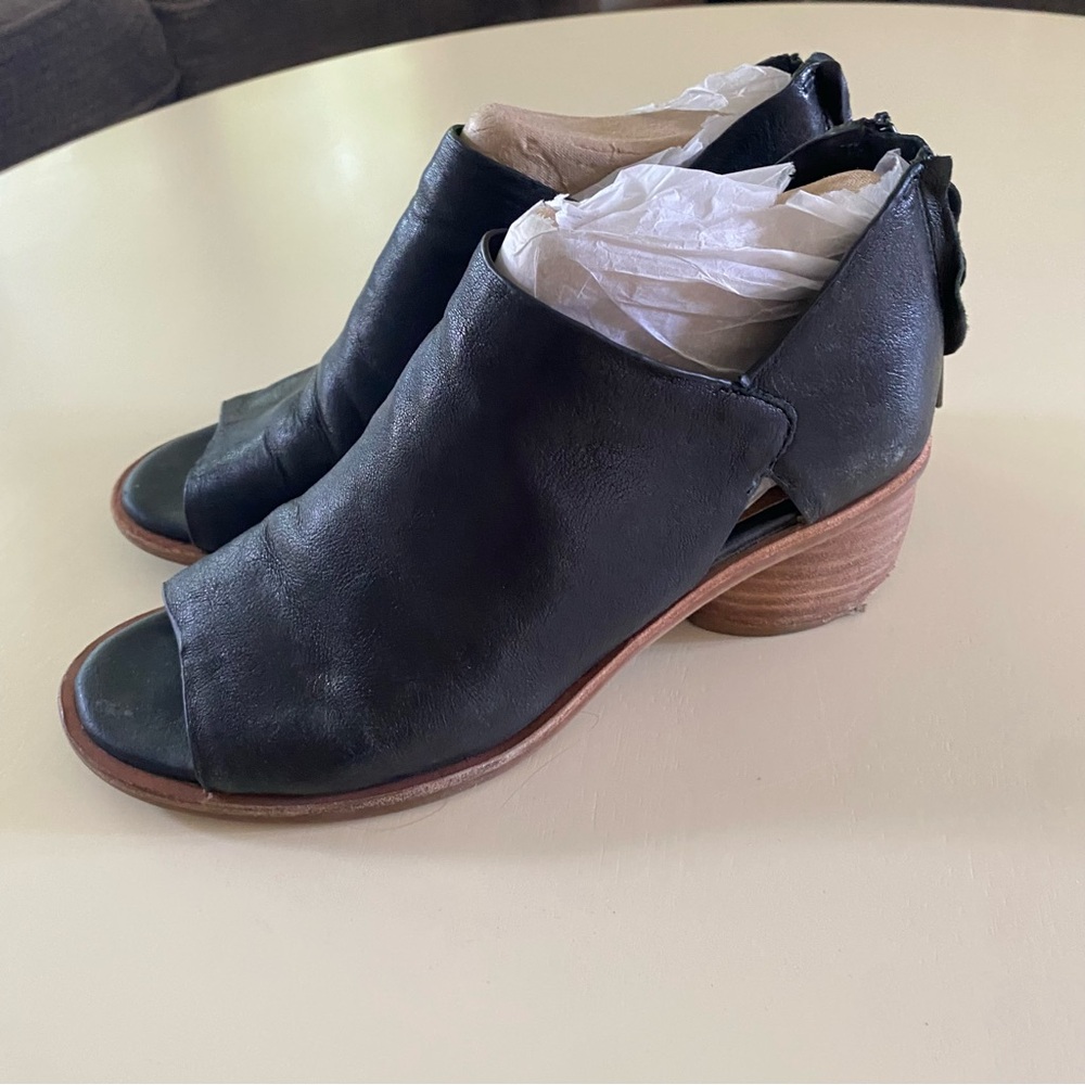 Sofft Carleigh Heeled Sandals - Picture 5 of 10